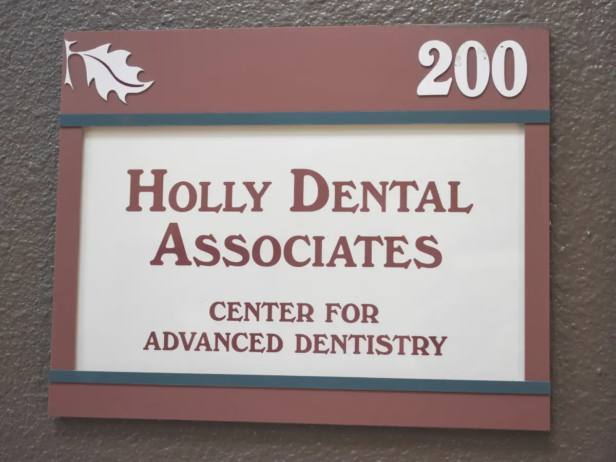 Emergency dental care offered at holly dental associates in centennial, co