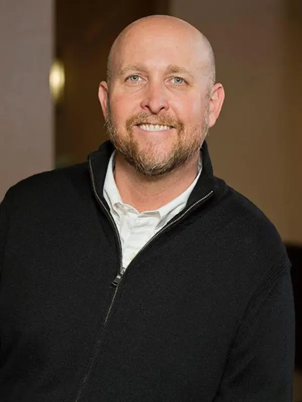 Dr. Landis Scholes DDS Headshot